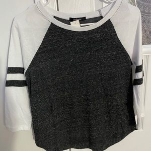 black and white half sleeve top